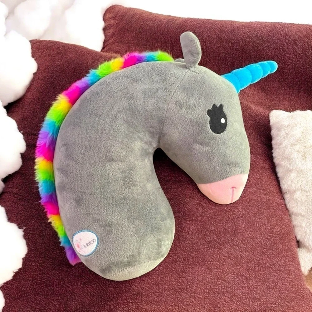 🦄 Kids Unicorn Travel Neck Pillow – Gray Plush w/ Rainbow Mane